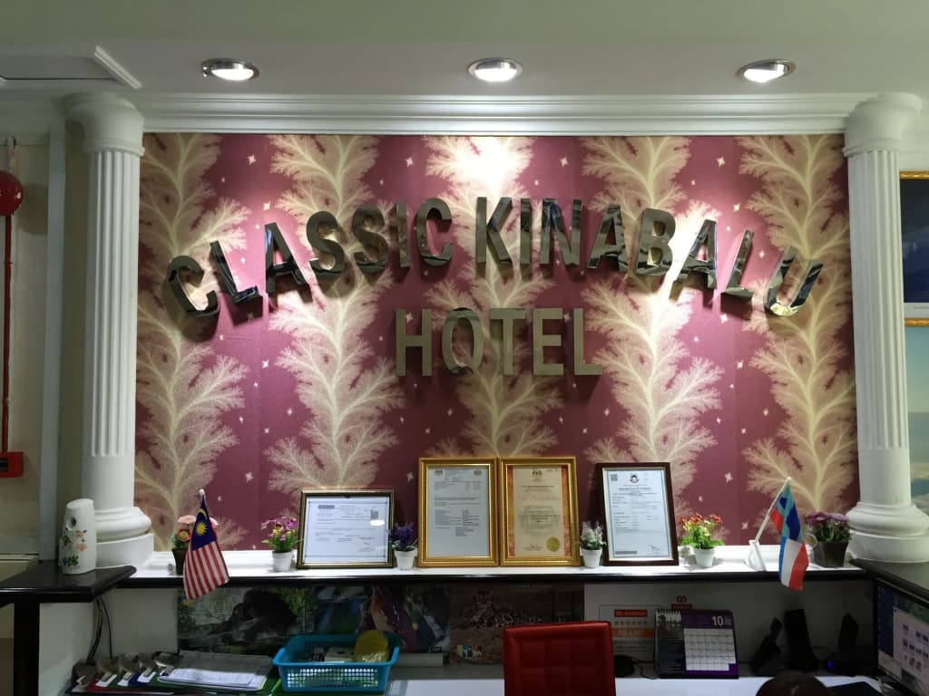 Classic Kinabalu Hotel - photo 16