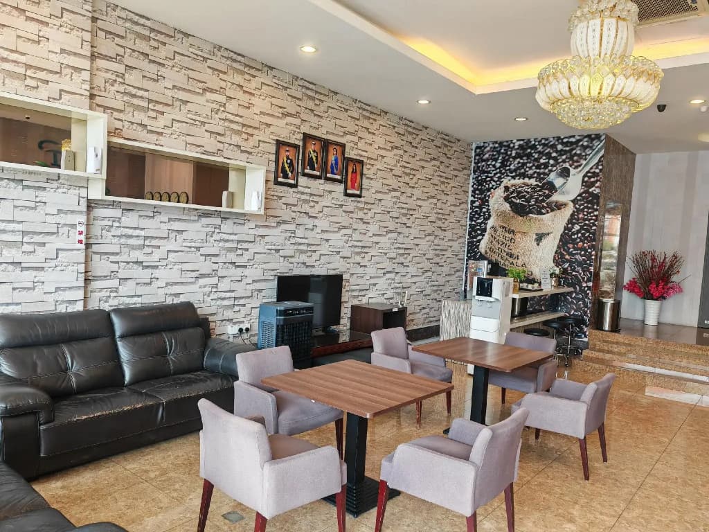 Hotel Tebrau CT - photo 17