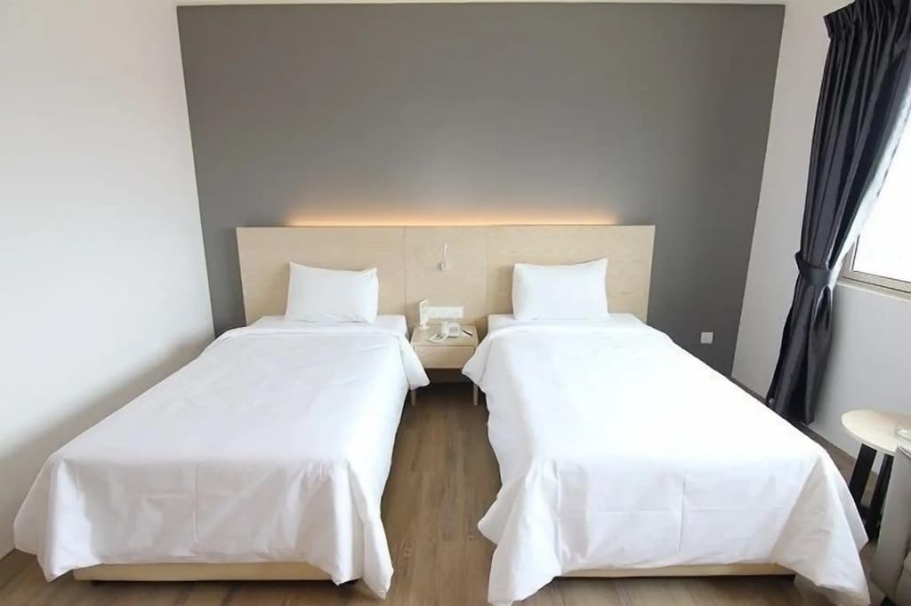 Summit Signature Hotel Batu Pahat - photo 12