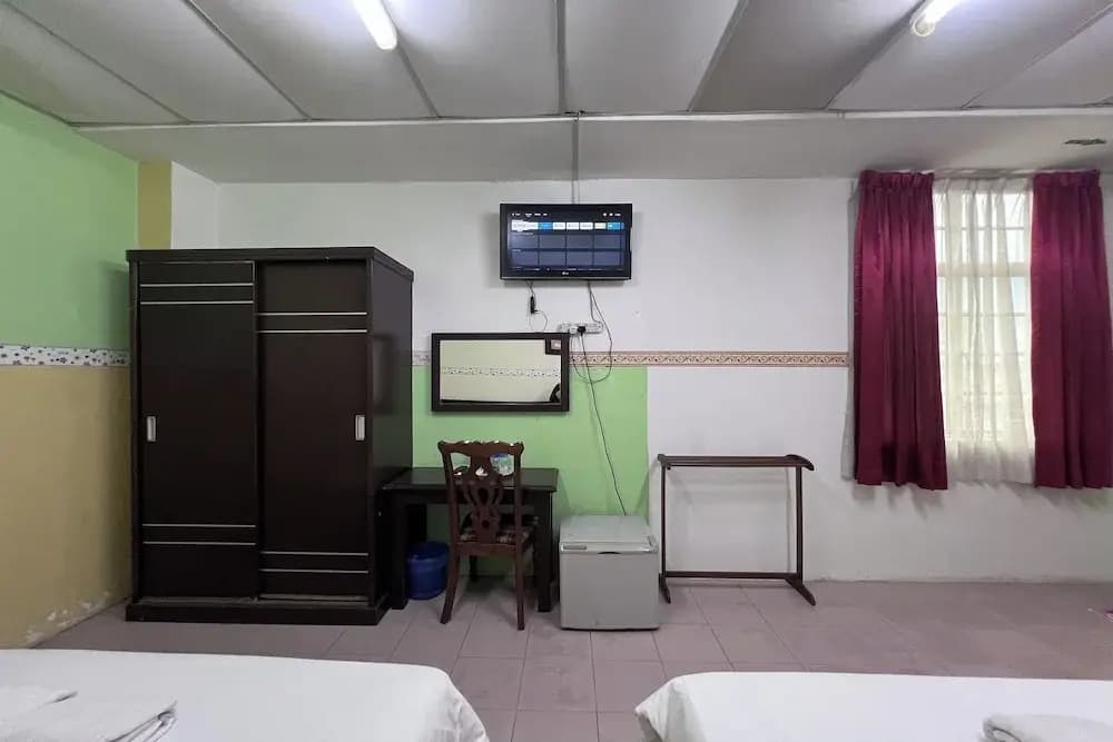 Seri Kemaman Inn, Chukai Terengganu - photo 9
