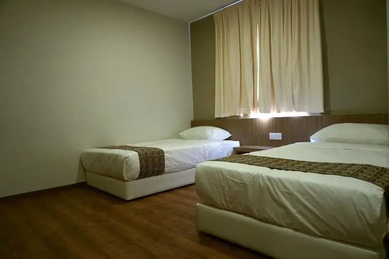 Yew Hotel - photo 4