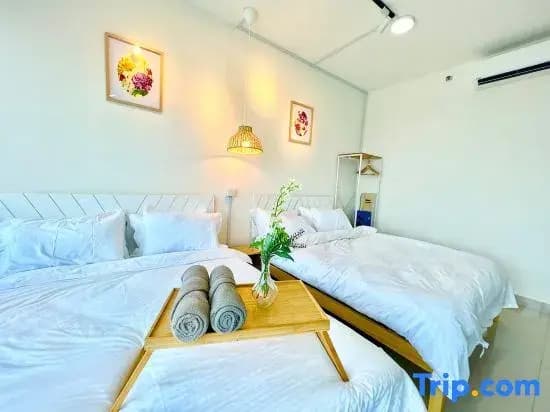 L 1-5Pax Cozy 3Bed Setia Alam Trefoil Wifi SmartTV - photo 1