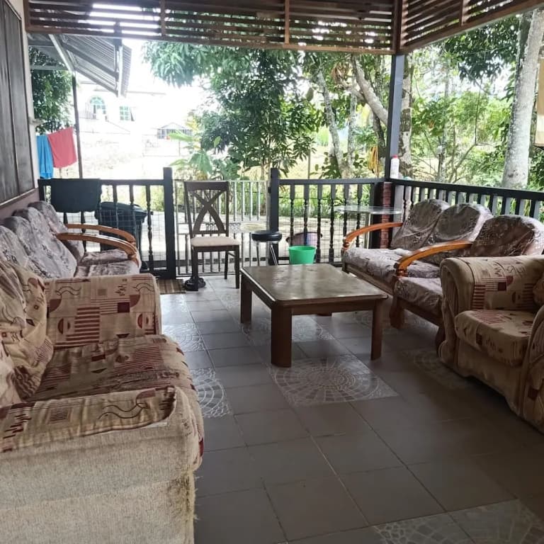 OYO Home 90371 Home Valley Homestay Tambunan - photo 6