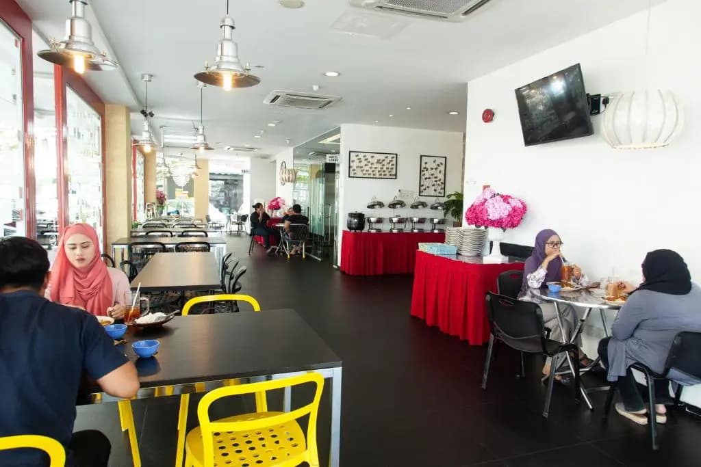 M Design Hotel at Shamelin Perkasa - photo 19