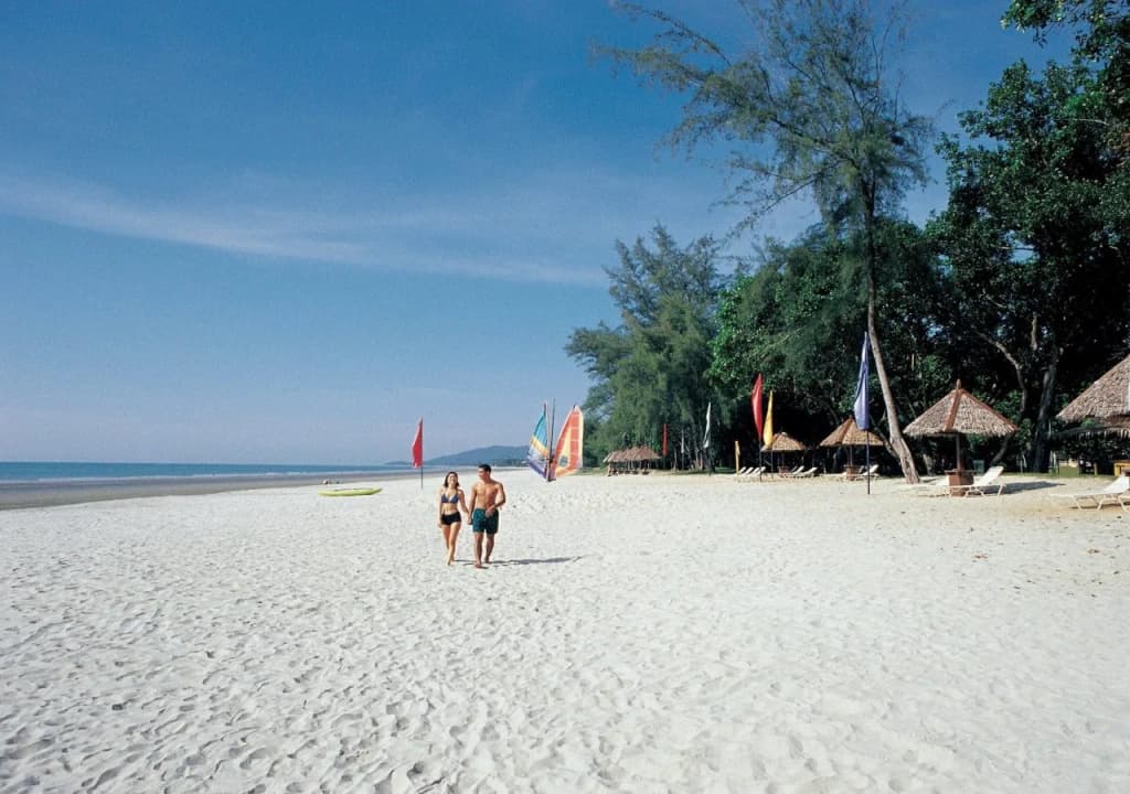 Swiss-Grand Beach Resort Kuantan - photo 20