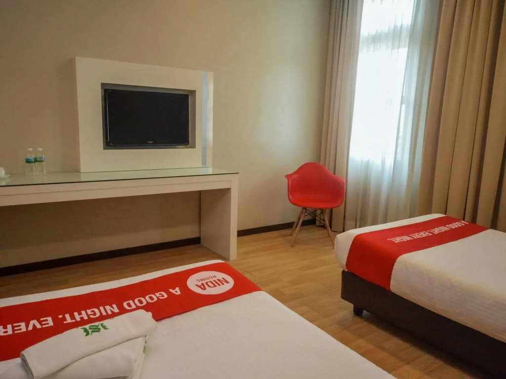 OYO 232 The Suraya Hotel - photo 4