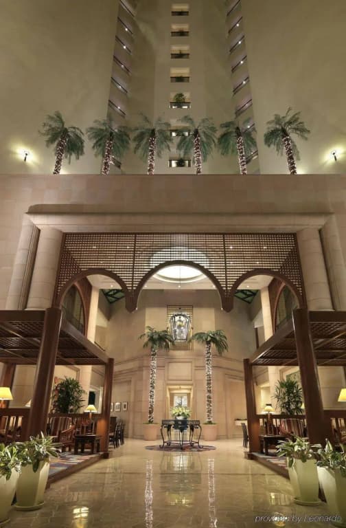 Ambassador Row Hotel Suites by Lanson Place - photo 1