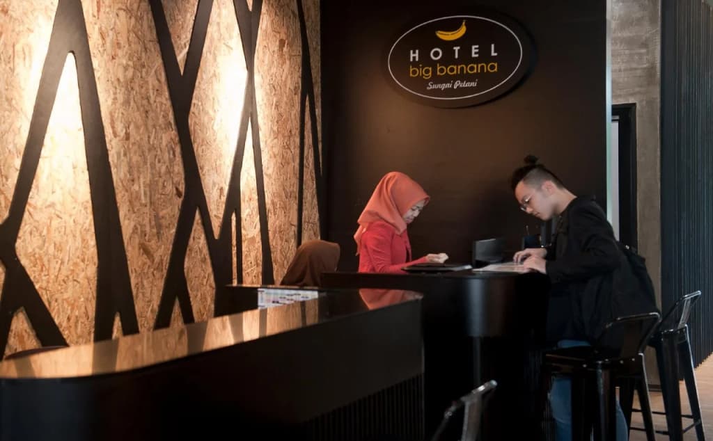 Big Banana Hotel - photo 19