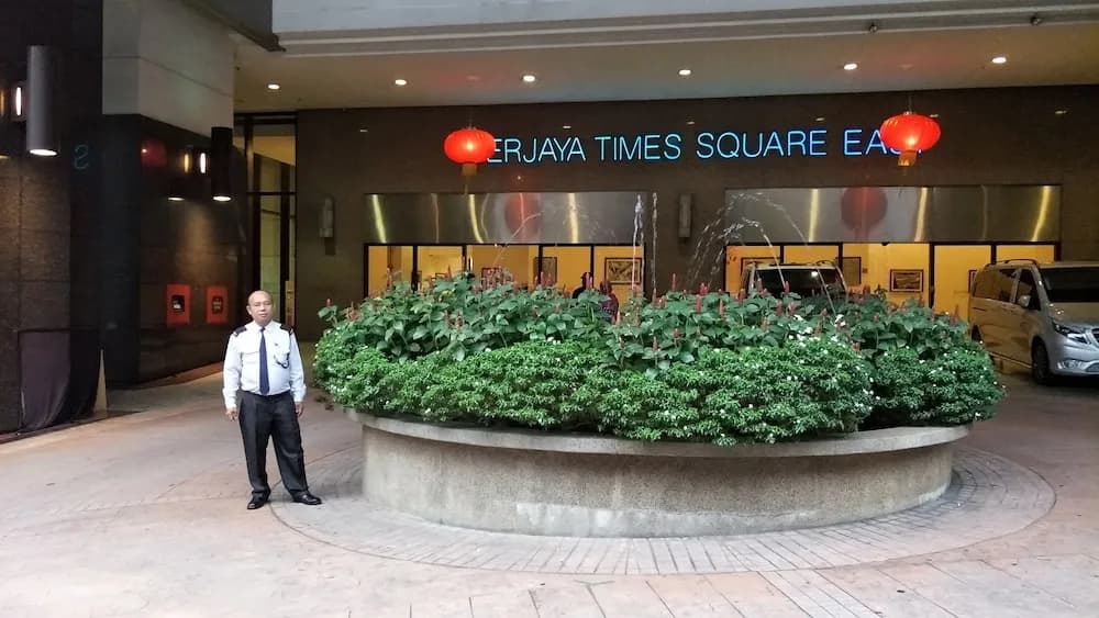 Luxury Apartment at Time Square - photo 26