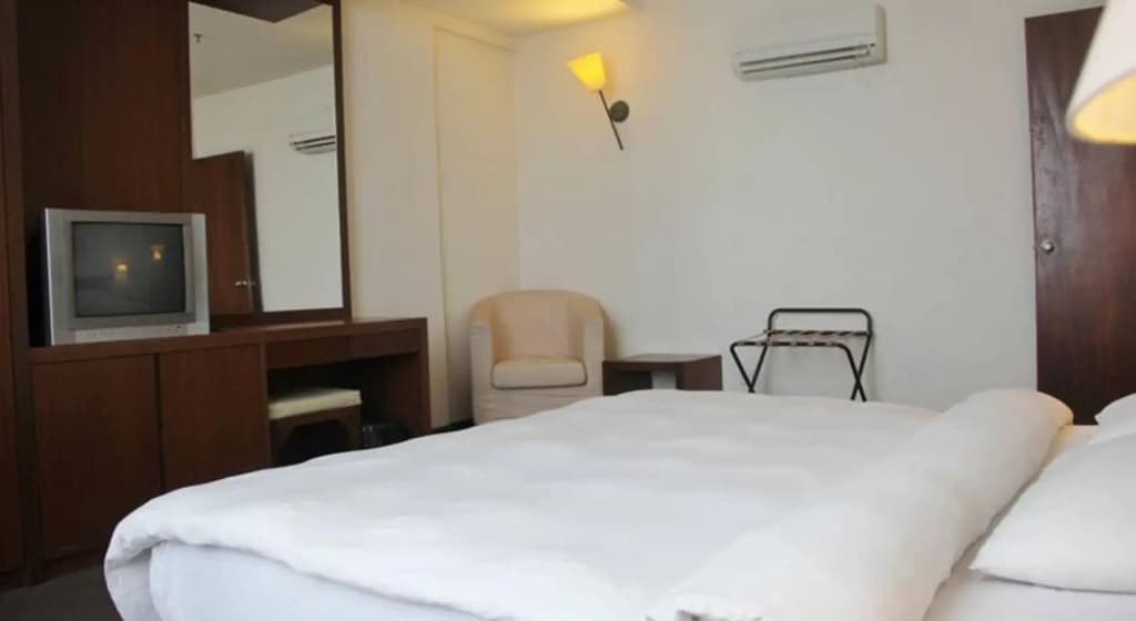 The Krystal Suites Penang - photo 7