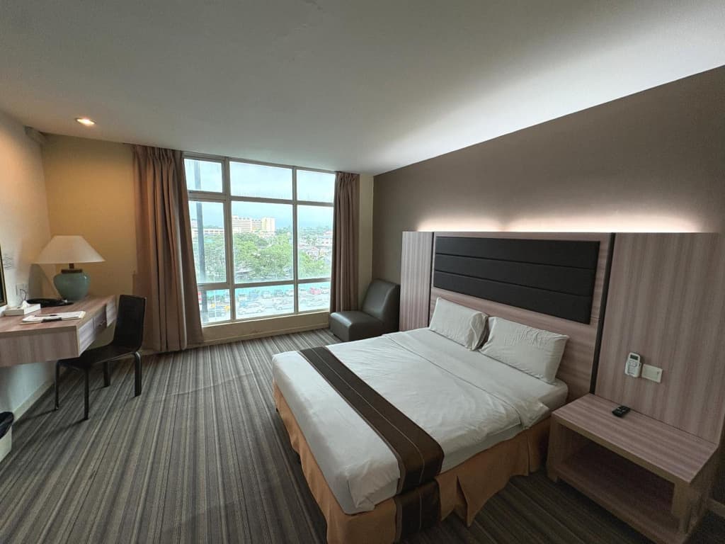 Palette Kota Kinabalu Near by Imago Shopping Mall Formerly Zara's Boutique Hotel - photo 16