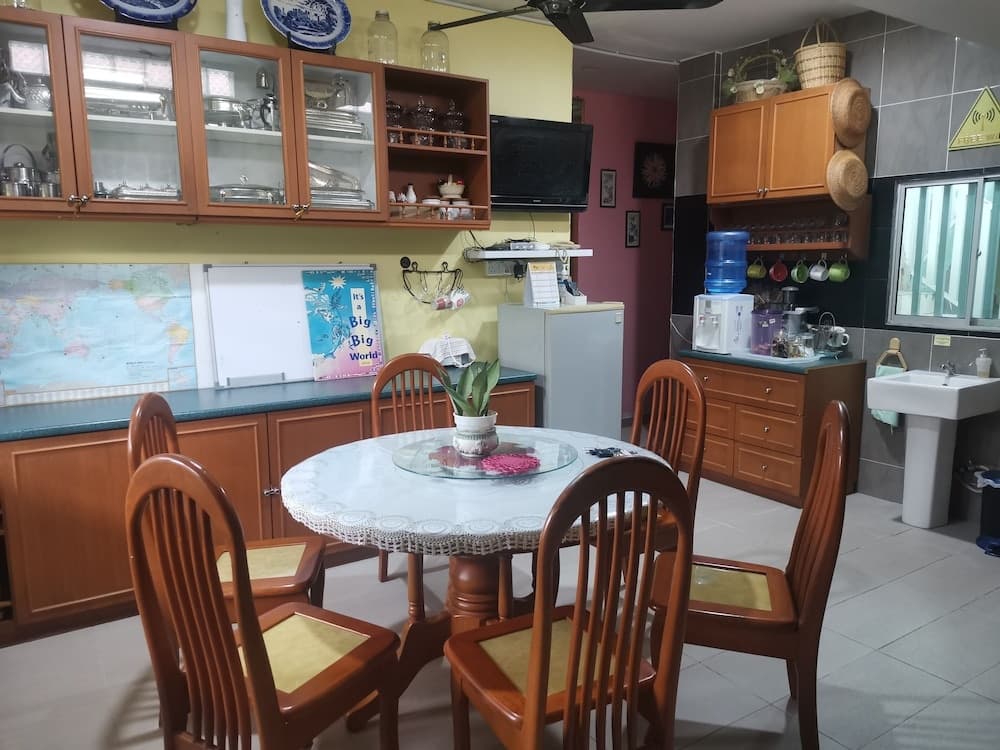 Merdeka Guest House - photo 13