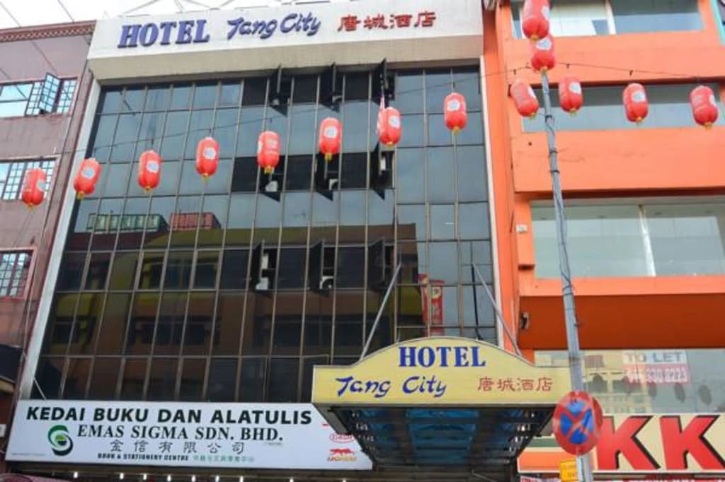 Tang City Hotel, Petaling Street, Merdeka PNB 118 Tower - photo 1