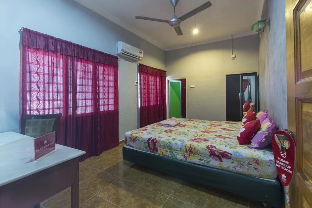 ZEN Home Nabil Nabila Homestay - photo 43
