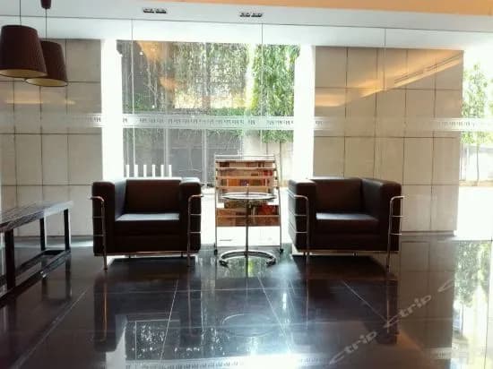 Pj8 Service Suite 2 Bedrooms Near Train Station - photo 13
