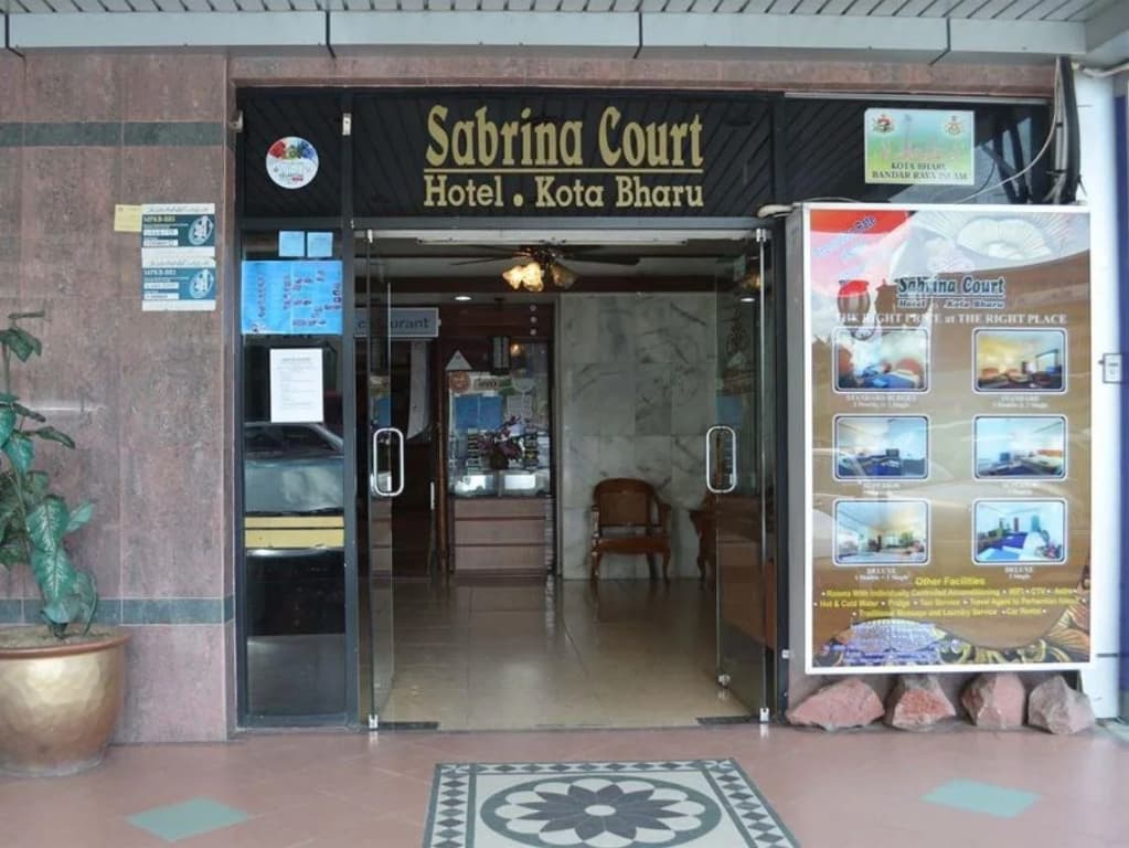 Sabrina Court Hotel - photo 34