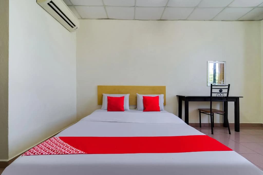 OYO 89461 CP Hotel - photo 7