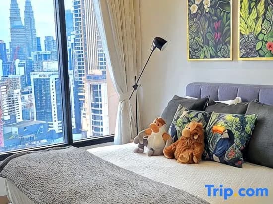 Borneo Oasis 2BR with KLCC View & Gorgeous pools - photo 2