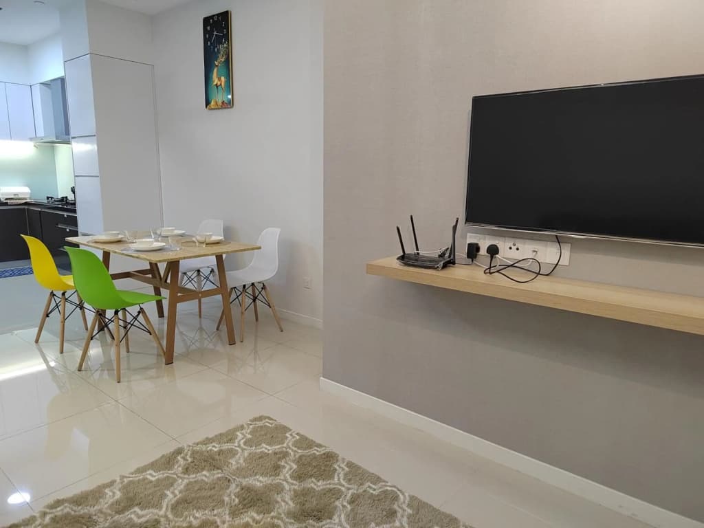 Executive 2-Bedroom Next to Paradigm Mall and New World Hotel - photo 4