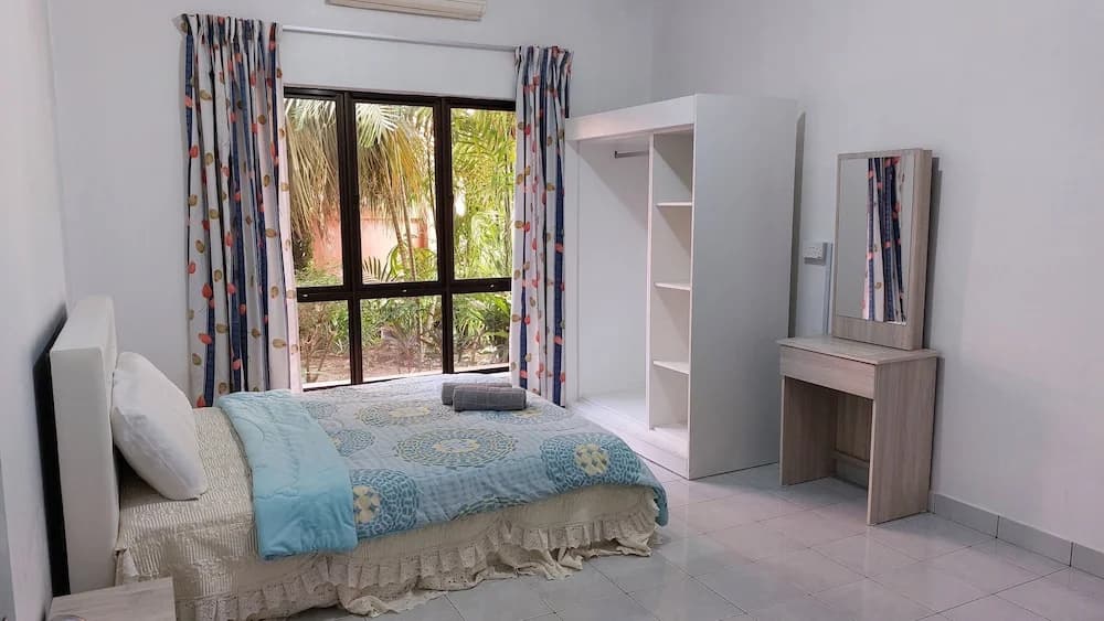 Marina Court - Stay In Borneo - photo 6