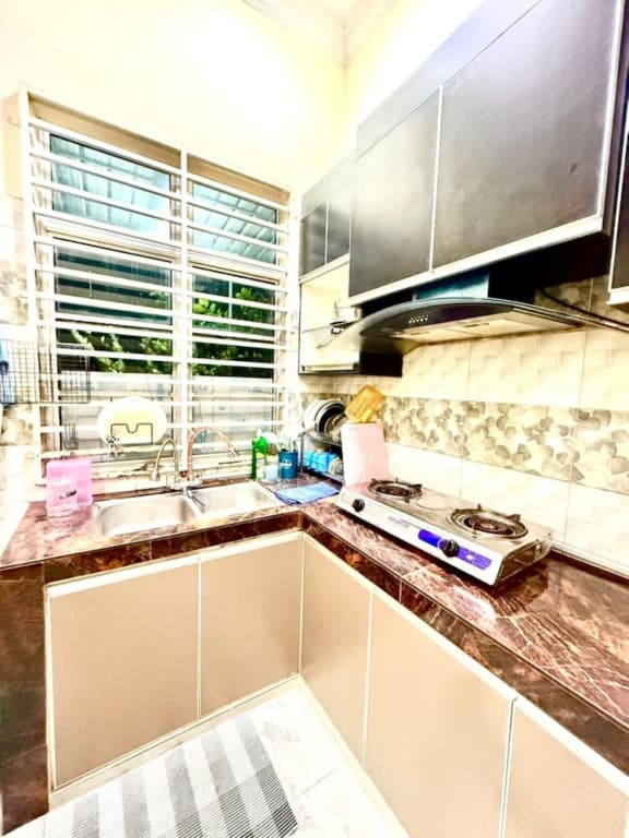 Homestay Selesa KPB Guest House - photo 5