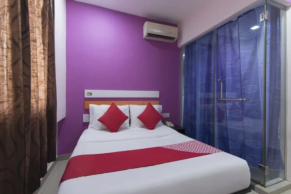 OYO 90296 Red Orange Hotel Port Klang - photo 2
