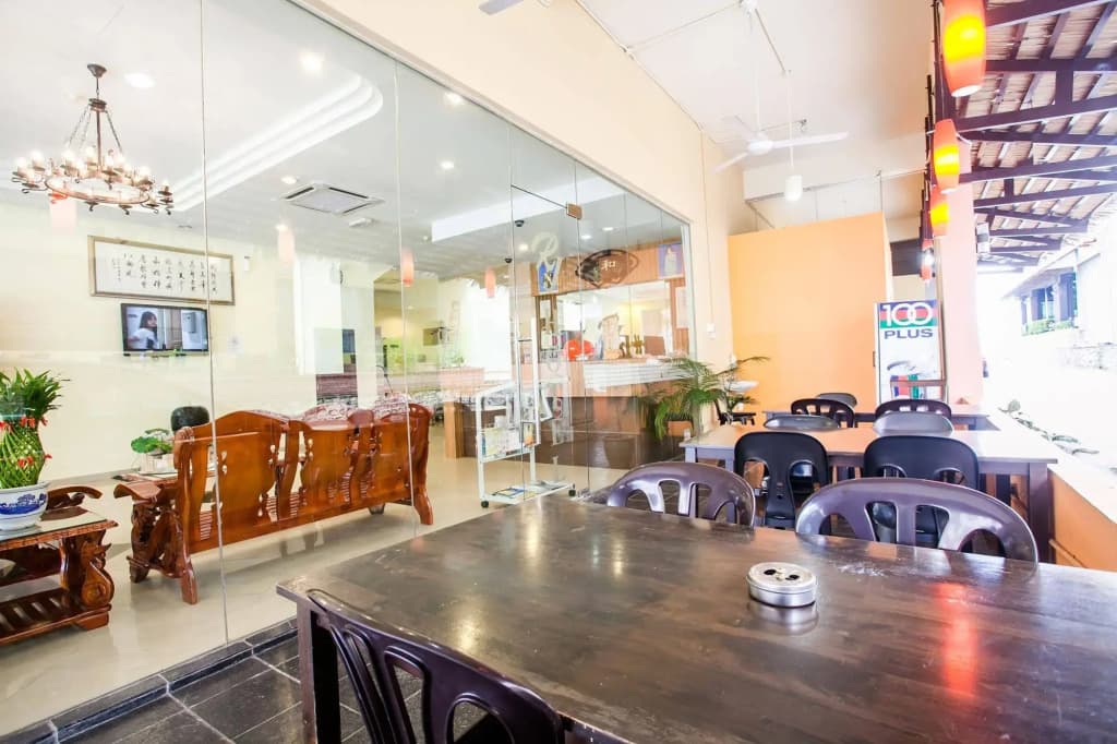 RJ Hotel Kulai - photo 15