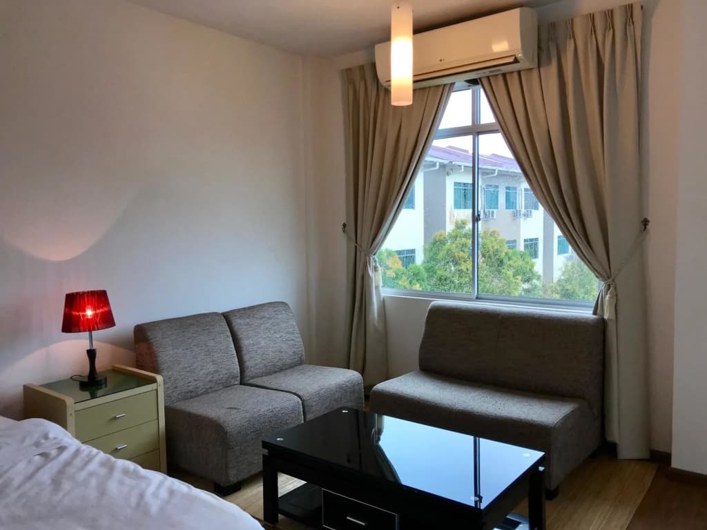 Natol Homestay - Kuching Home Penthouse Airport Road - photo 3