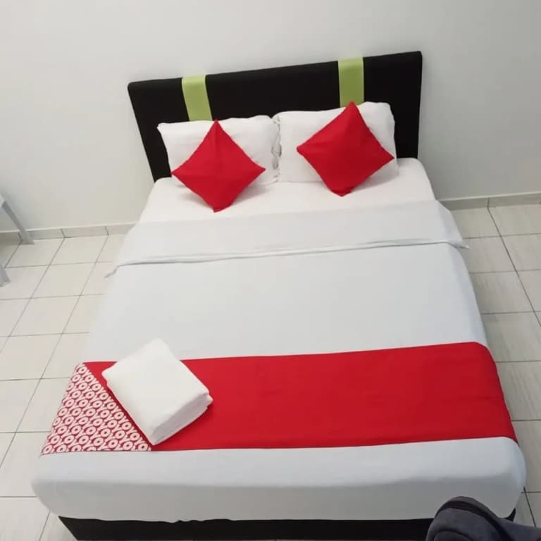 OYO Home 90391 Borneo Home - photo 3