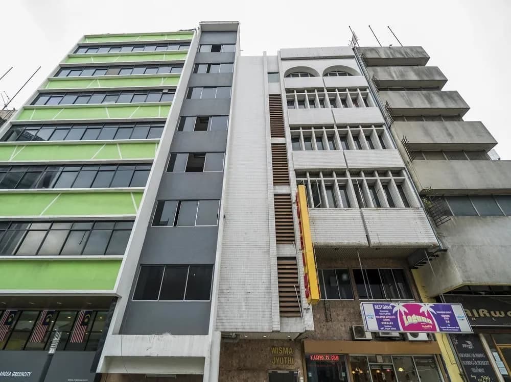 OYO 191 ML Inn Hotel - main photo
