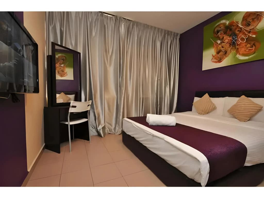 Biz Hotel - photo 6