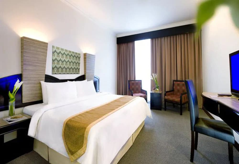 TF Riverside Hotel - photo 6