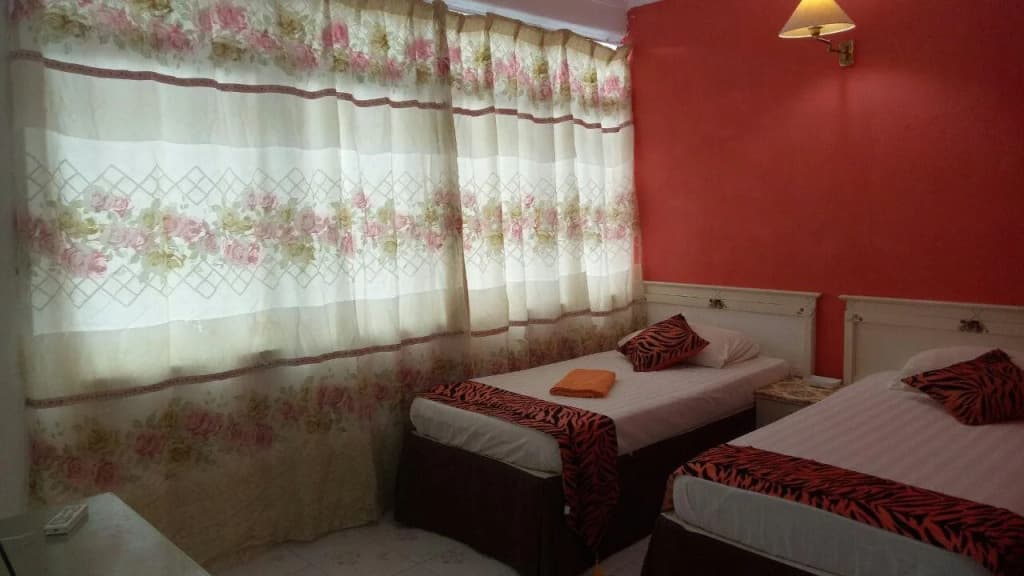 Zainas Impiana Inn - photo 2