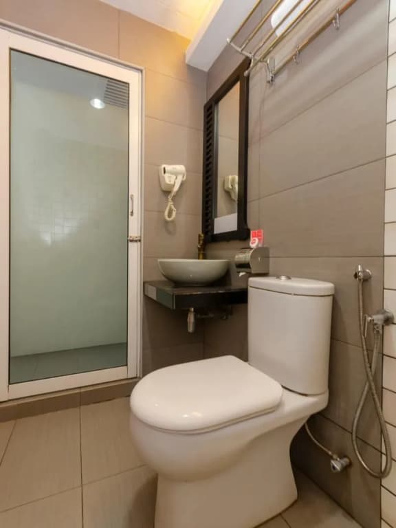 906 Hotel Kota Laksamana - photo 10