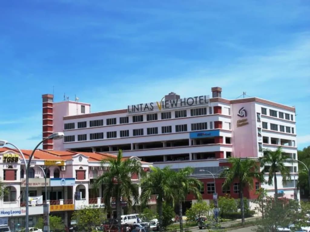 Lintas View Hotel - photo 1