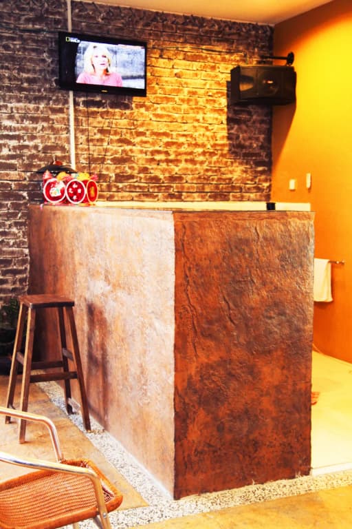 EFM Guest House - photo 13