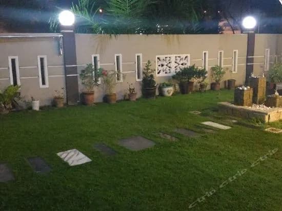 Bukit Indah Guesthouse - photo 12