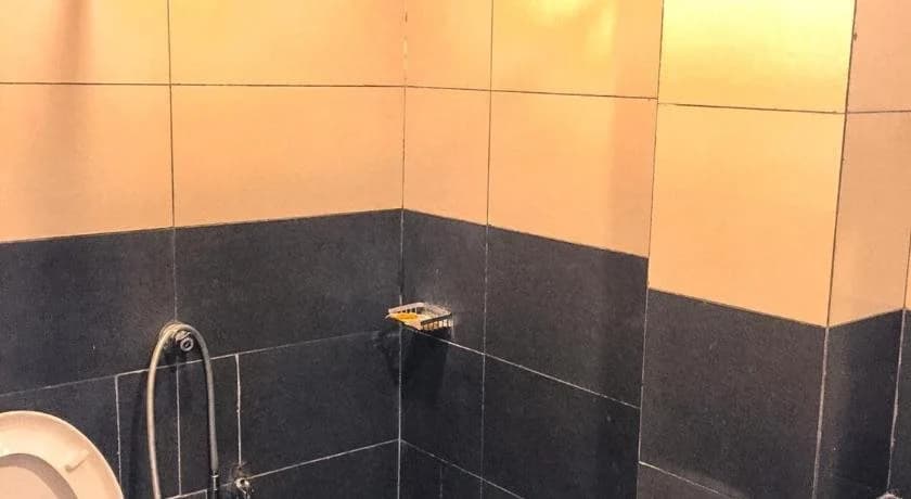 OYO 89945 Marine Bay Hotel - photo 7