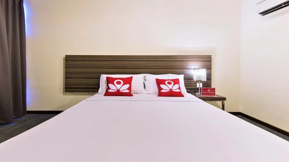 ZEN Rooms Basic Near I-City - photo 7