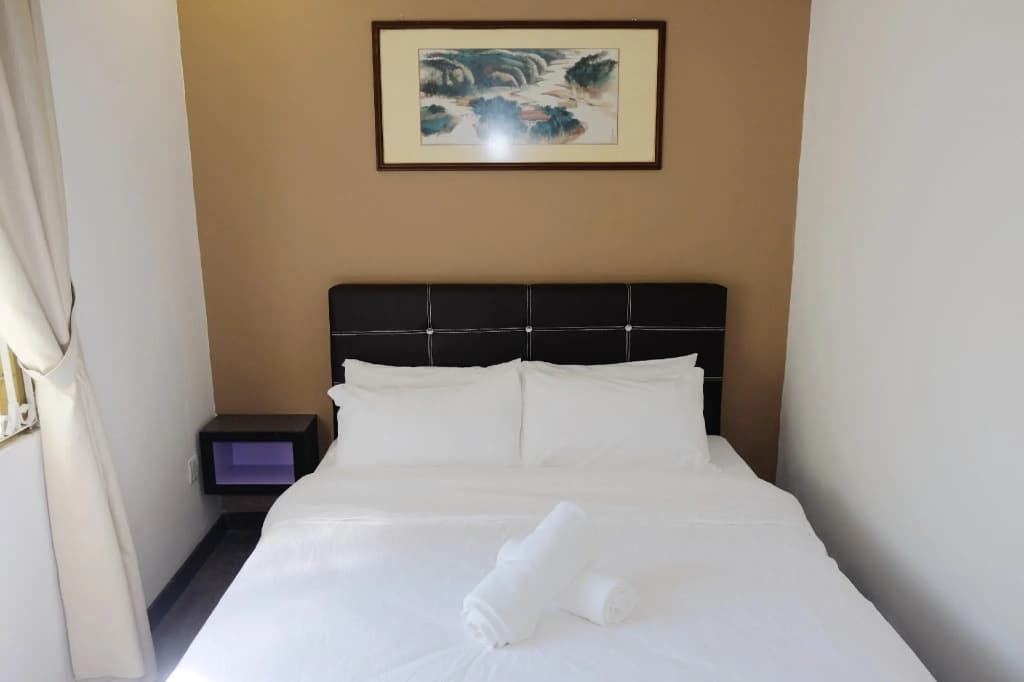 OYO HOME 90260 Natol Homestay London - photo 2