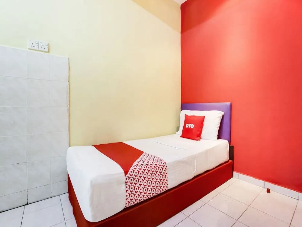 OYO 89615 T Family Hotel - photo 5