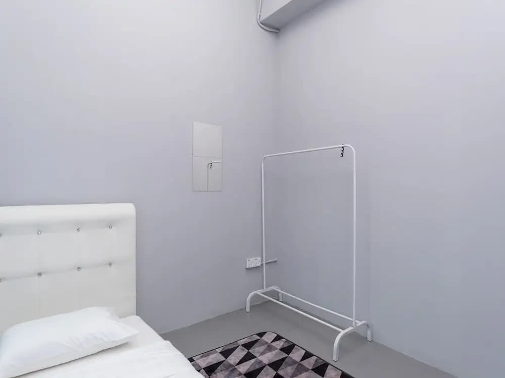 SPOT ON 89757 The Rooms JB - photo 9