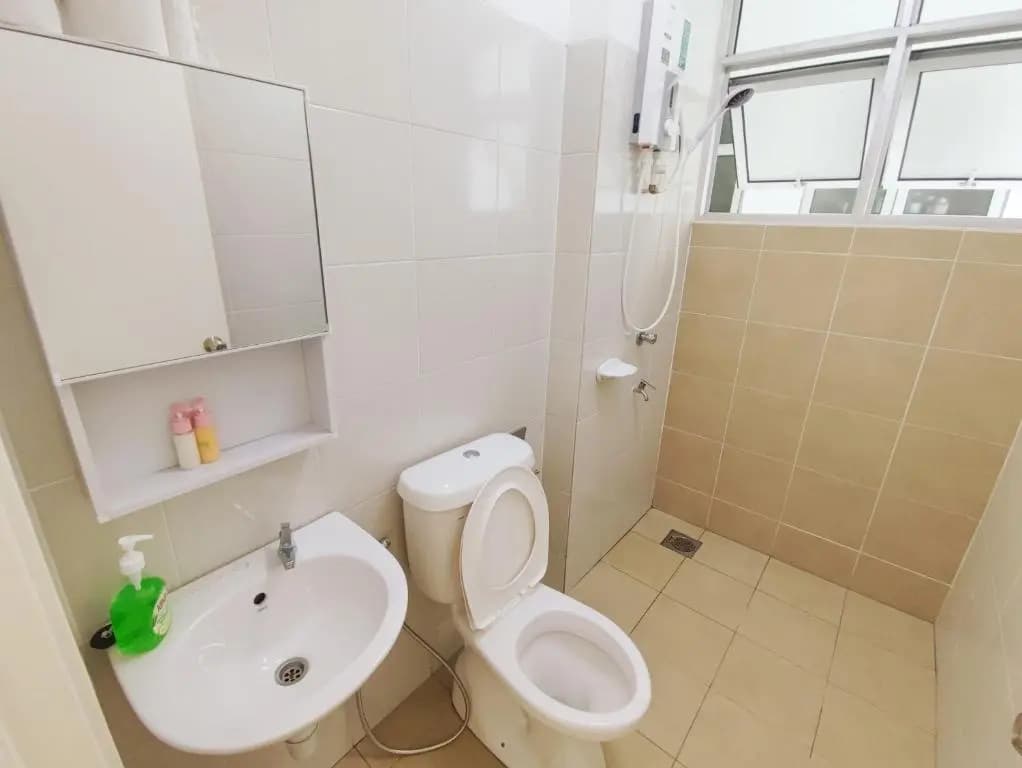 Muji homestay kuching scenic view 2 bedrooms entire apartment - photo 4