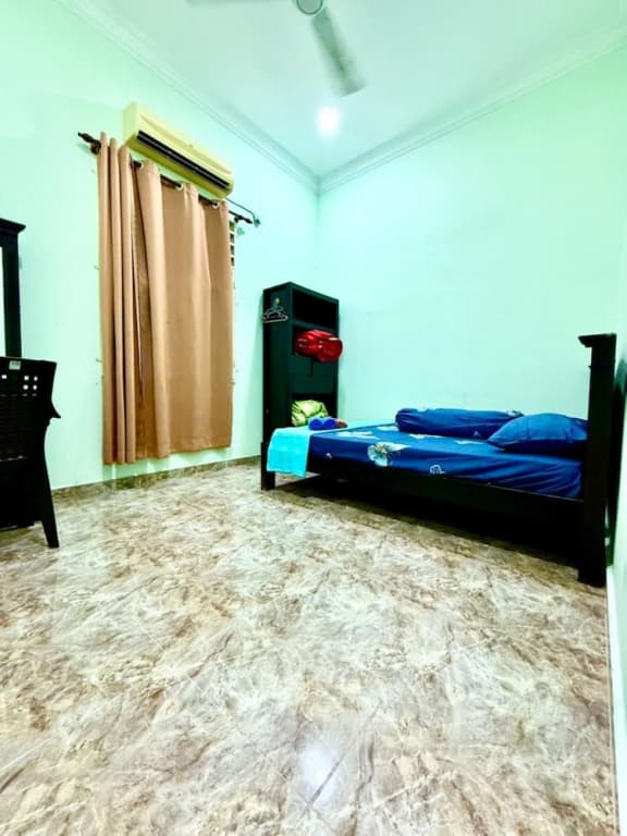 Homestay Selesa KPB Guest House - photo 4