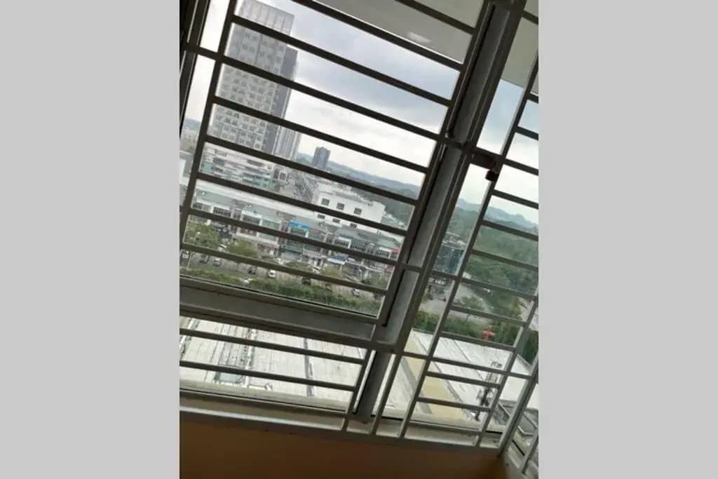 Baojuwu@2 Bedrooms Akademik Suites Austin Height - photo 7