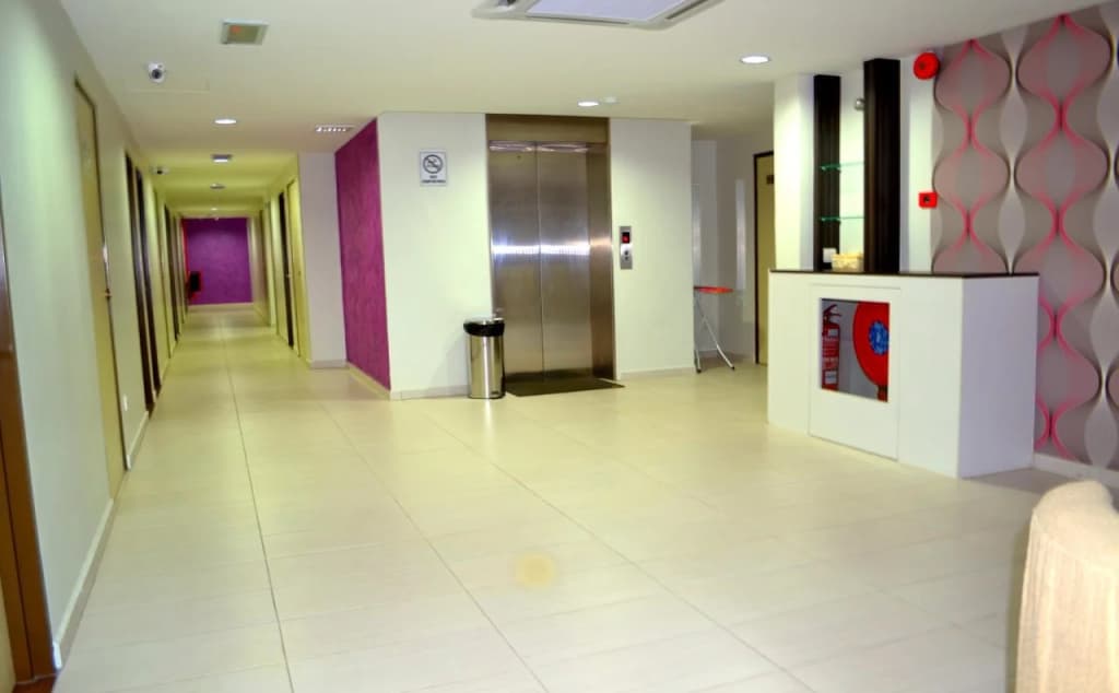 BG Business Hotel - photo 10