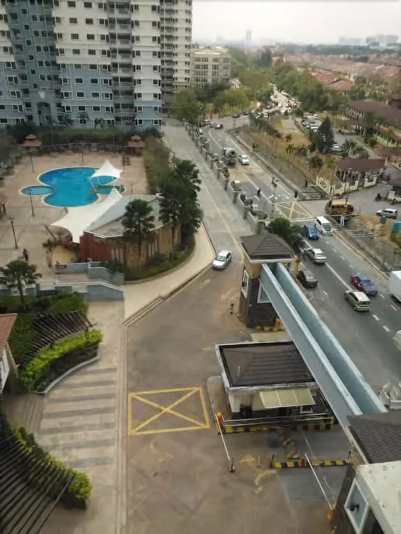 8 O Clock Lodge Condo Bandar Utama - photo 16