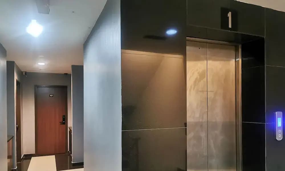 OYO 90157 One World Hotel - photo 15