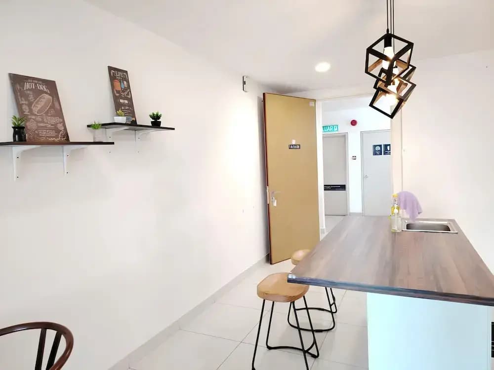 Cityview Southkey 2BR2FREE 16FL By Natol - photo 15