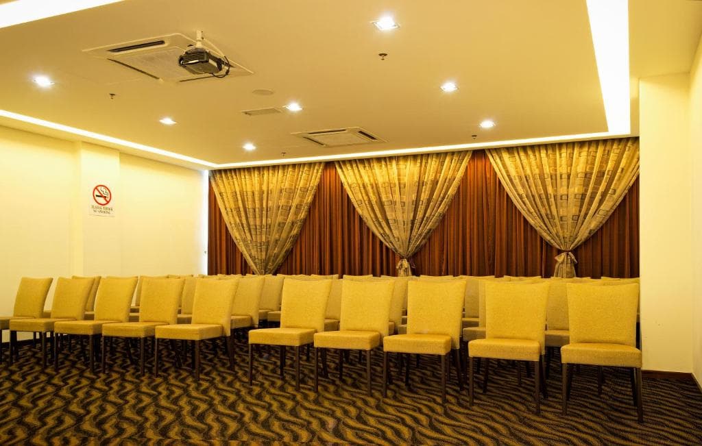 Marvelux Hotel - photo 18